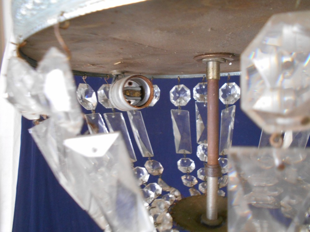 VINTAGE ART DECO GLASS CRYSTAL PRISMS DOME CEILING LIGHT