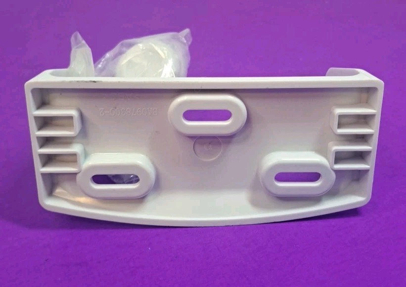 Standard Horizon GX1000s Mounting Bracket + Knobs – White