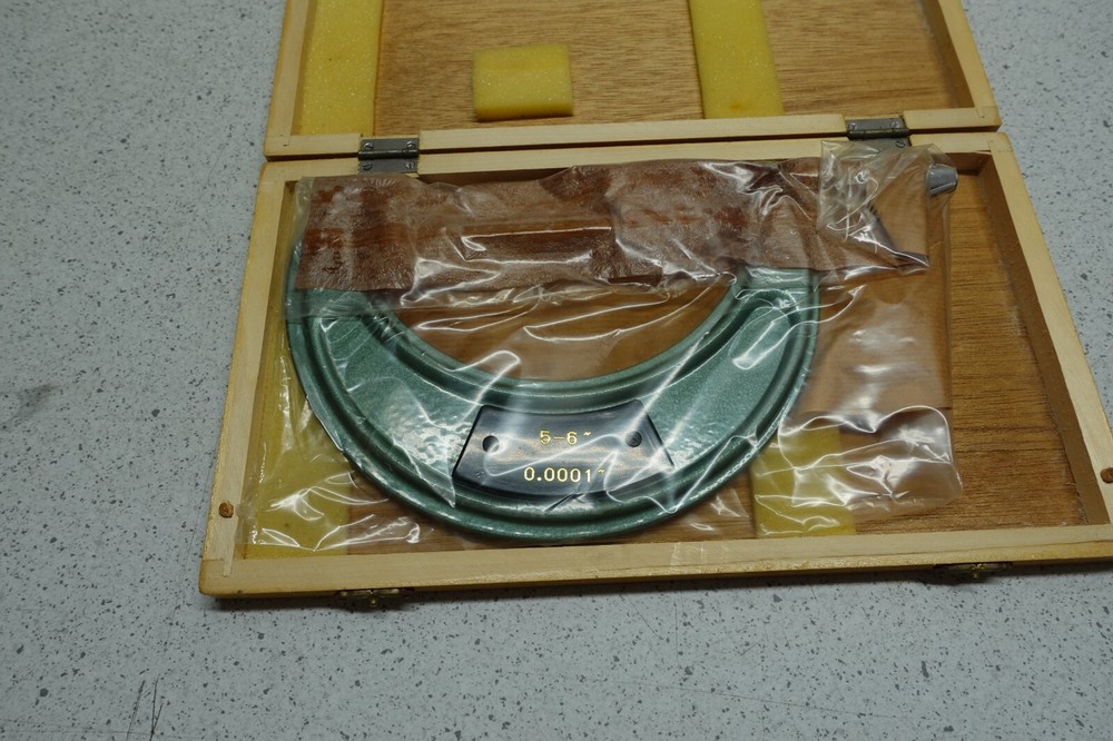 Pride Tool Systems 5-6" Micrometer in Box LIGHT GREEN