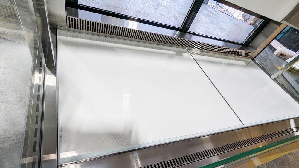 59" W Open Air Cooler Display Case Grab & Go Merchandiser Refrigerator NSF