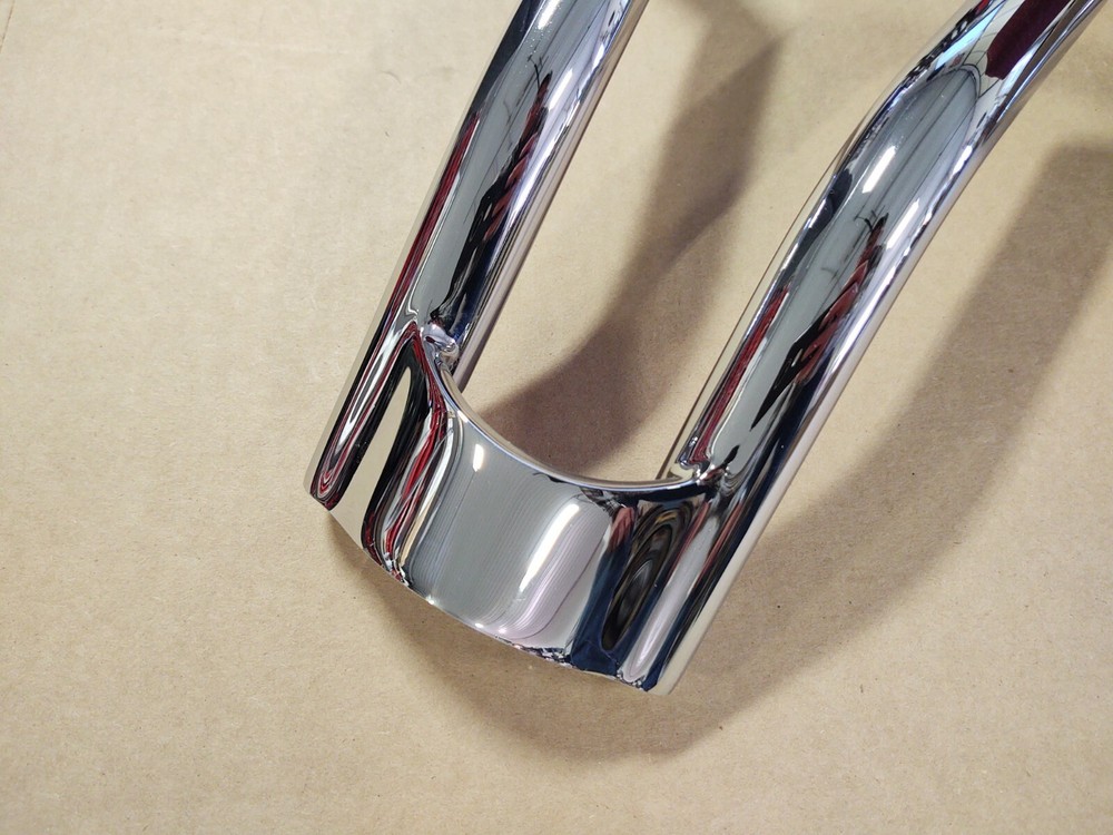 BIG DOG MOTORCYCLES 2006-07 PULLBACK HANDLEBARS CHROME 1 3/16" DIAMETER
