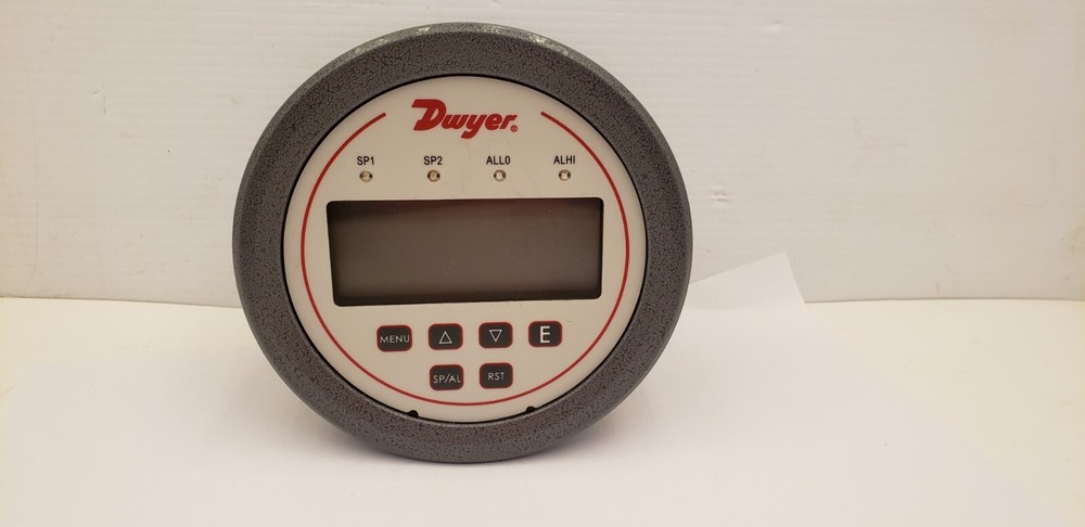 DWYER DH3-002 DIFFERENTIAL PRESSURE CONTROLLER, 0-0.25" W.C. RANGE