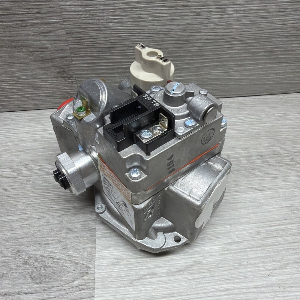 Robertshaw 700-059 High Capacity Gas Valve For D Pilot Ignition System, 24V, New