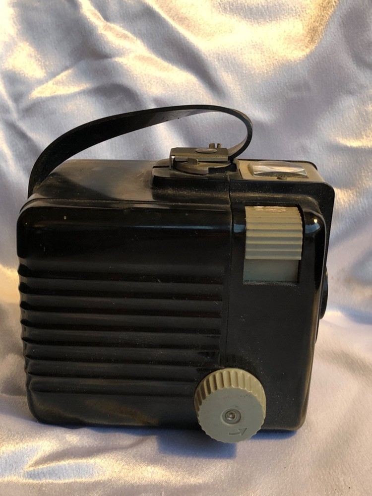 Vintage Kodak Brownie Hawkeye Camera Flash Model