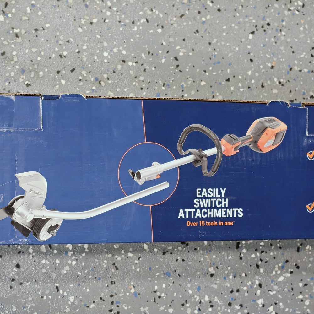 Husqvarna 330iKE Combi Switch + 8" Edger 40-Volt Max (TOOL ONLY)