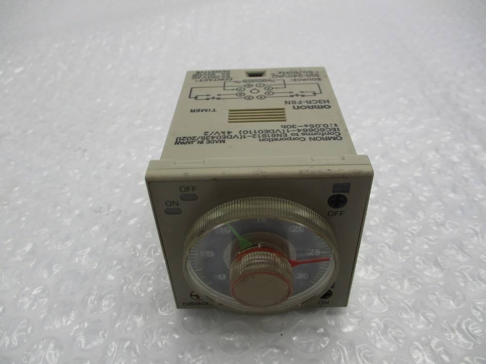 OMRON H3CR-F8N TIMER NSNP