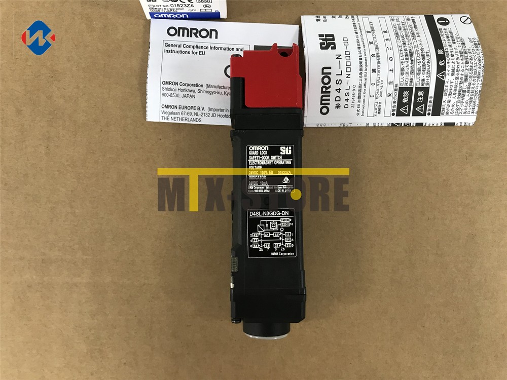 1PCS NEW BRAND OMRON safety door switch D4SL-N3GDG-DN