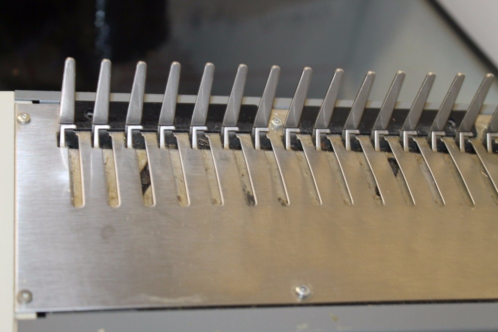 Ibico Kombo Heavy Duty Plastic Comb Binder Binding Booklet Machine 11657