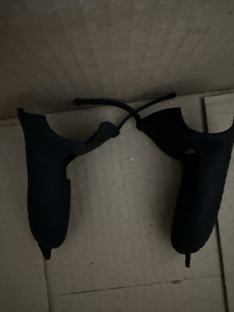 oculus quest 2 accessories bundle Set . Includes All Accessories Shown In Images