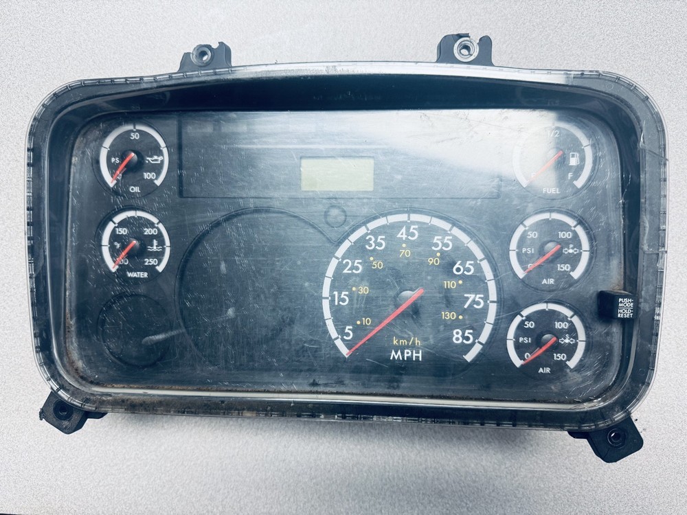 Freightliner Speedometer Instrument Cluster