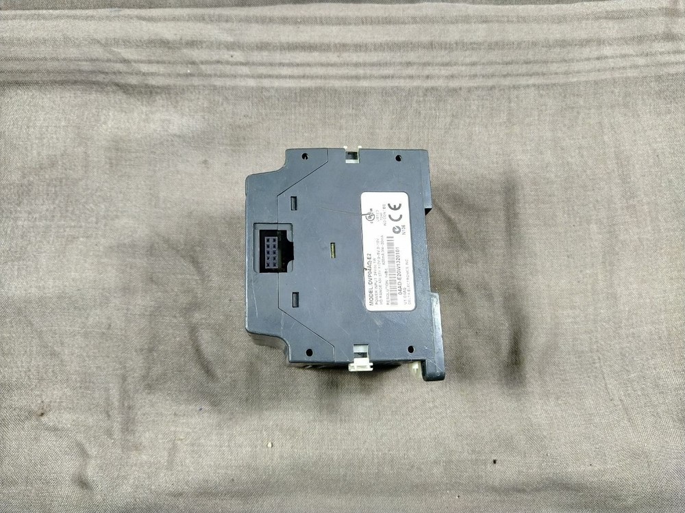 Delta Electronics DVP04AD-E2 Input Output Module DVP04ADE2