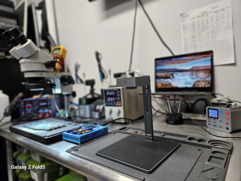Microsoldering iPhone, Android, Everything.