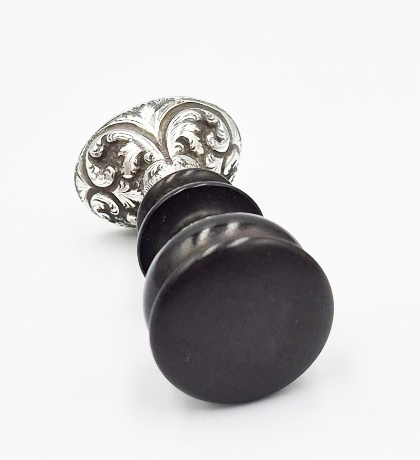 19TH CENTURY SOLID SILVER AGATE INTAGLIO DESK SEAL - NEOCLASSICAL BUST