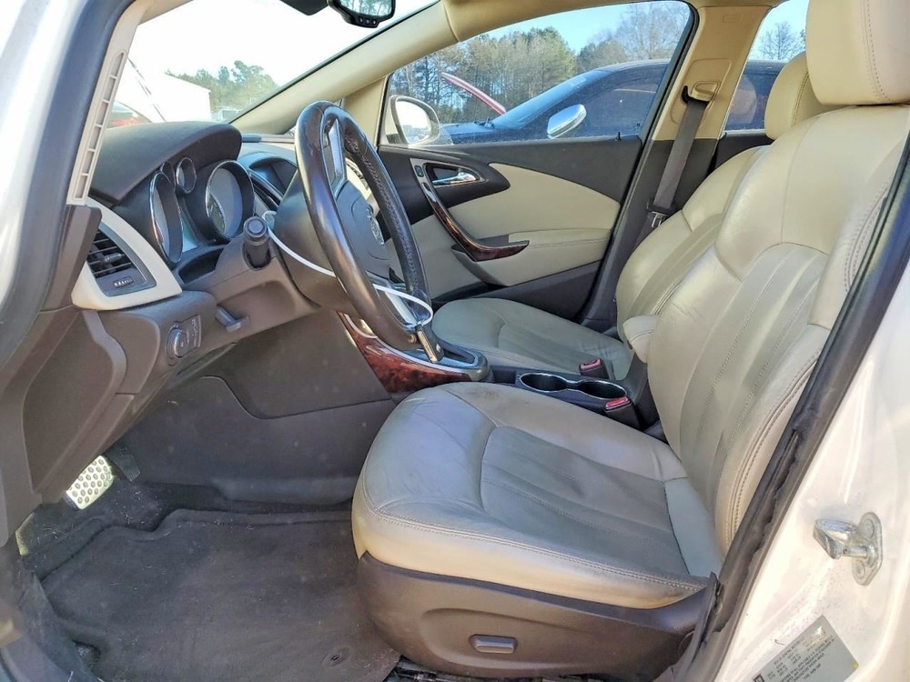 VERANO 2013 Glove Box 4970541