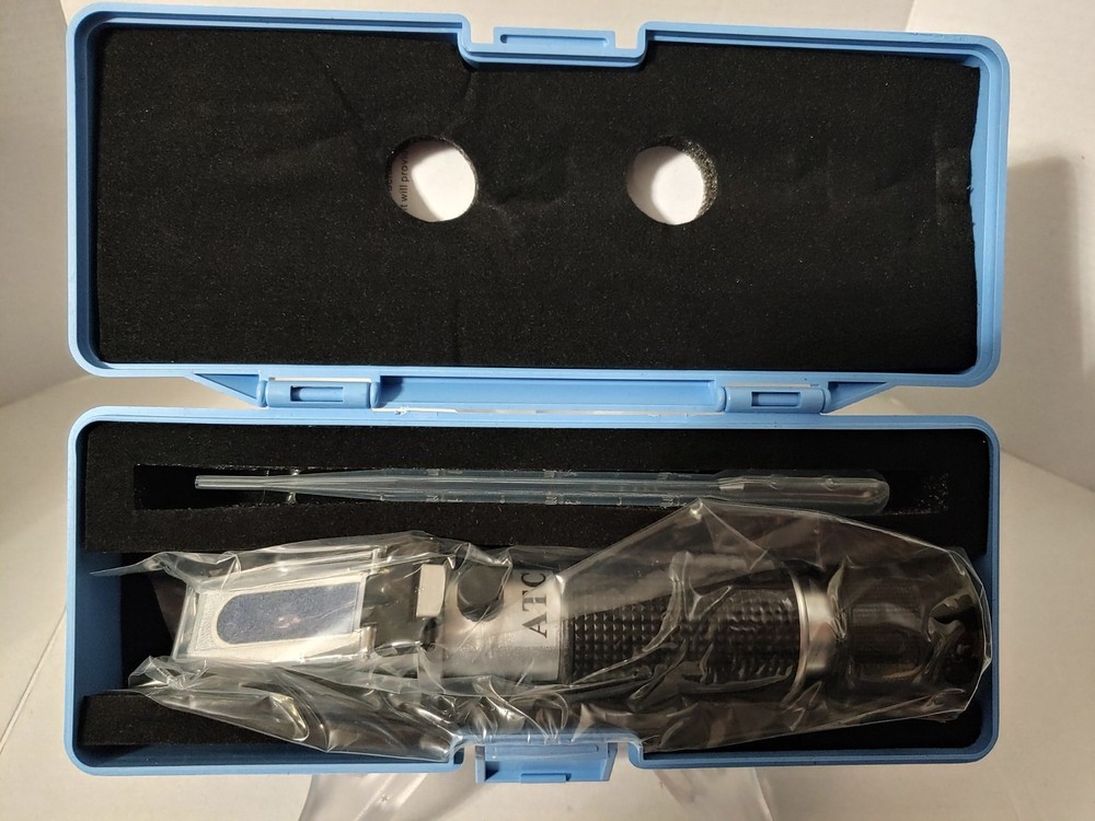 Brix Refractometer with ATC, Dual Scale - Specific Gravity & Brix, Hydrometer in