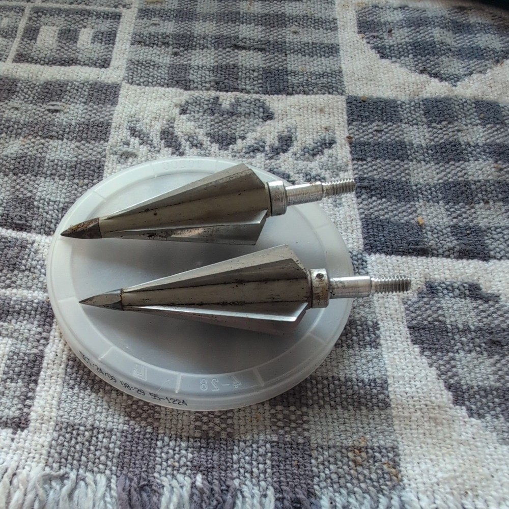 Razorbak5/Razorback 5 broadheads  - 5 blade