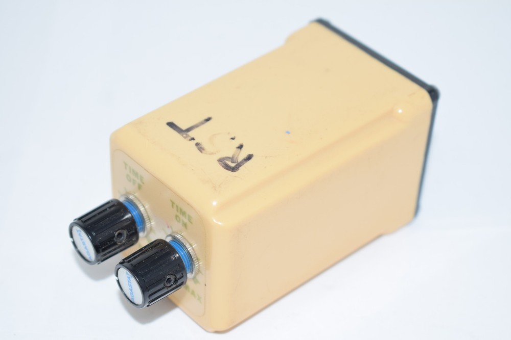Agastat TE Connectivity SRC72ACCA Time Delay Relay 1-30s 120VAC