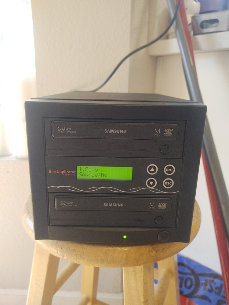 BestDuplicator 1 to 1 Standalone CD/DVD Duplicator - Samsung Super WriteMaster