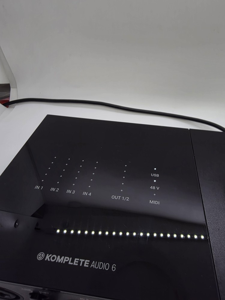 Native Instruments Komplete Audio 6 MK2 Interface With USB A Cable TESTED