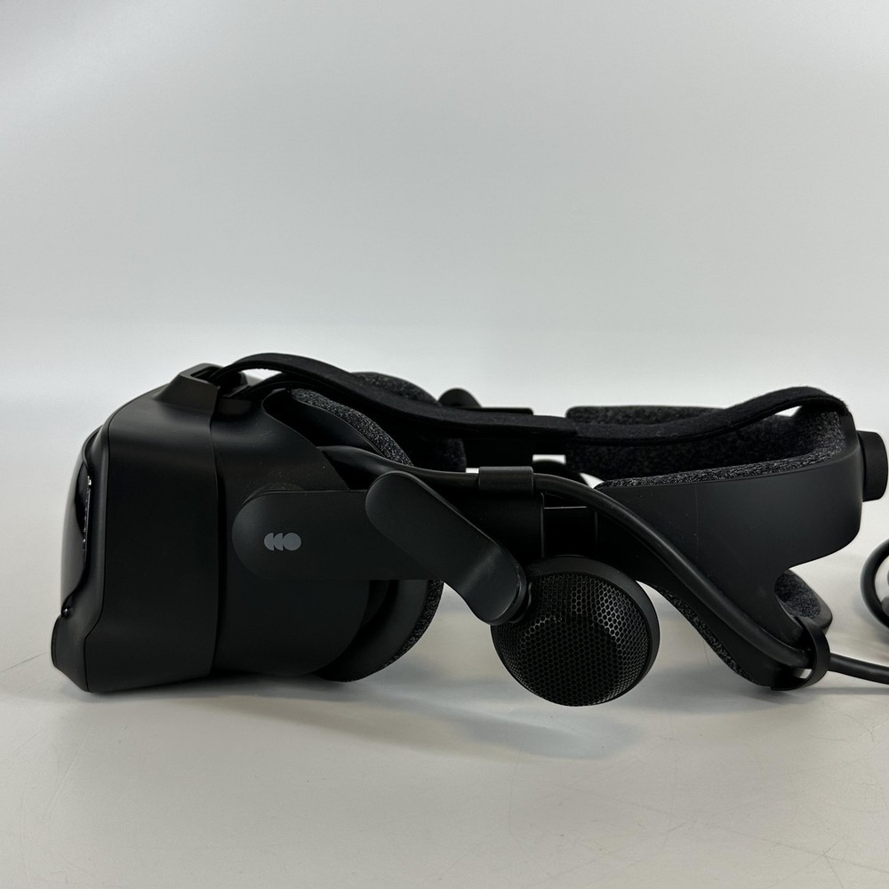 Valve Index VR Headset w/ Power Cord/Controllers/Base Stations - Good