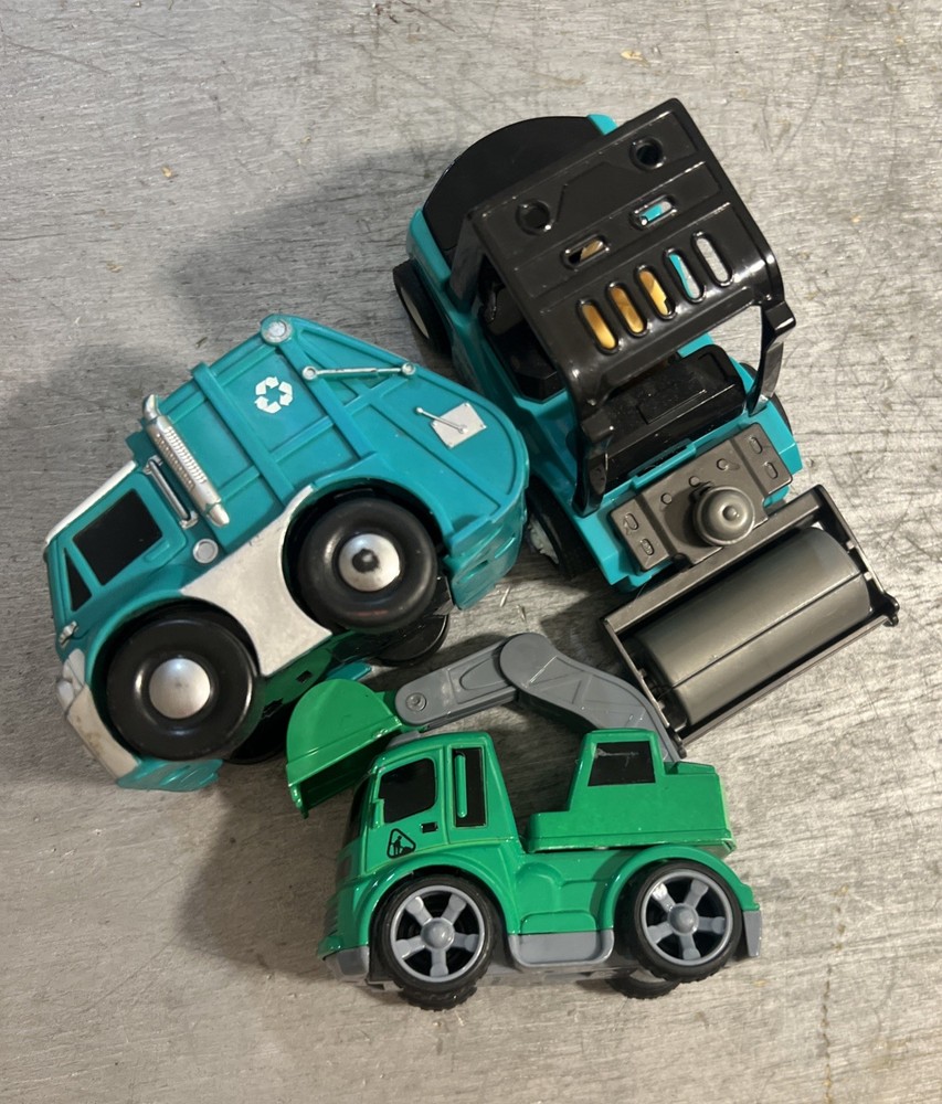 Builder Super Power Construction Roller Garbage Bucket Loader Truck Lot 3