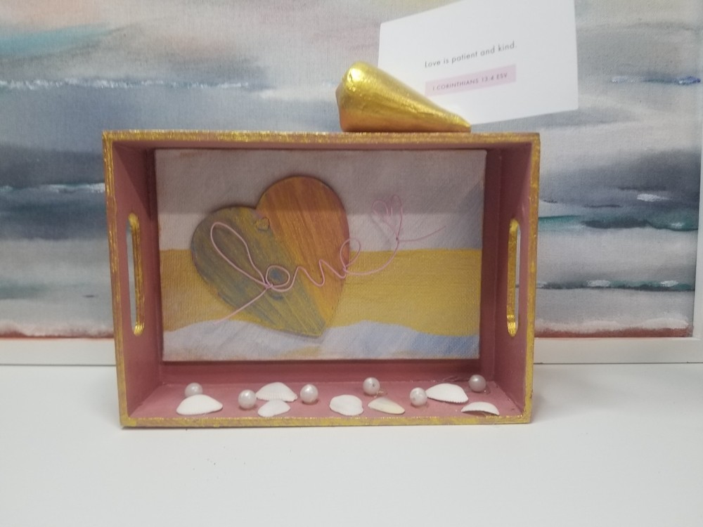 Shadow Box Shells and Scripture-1 Cor 13:4 Wood Heart Wire Art