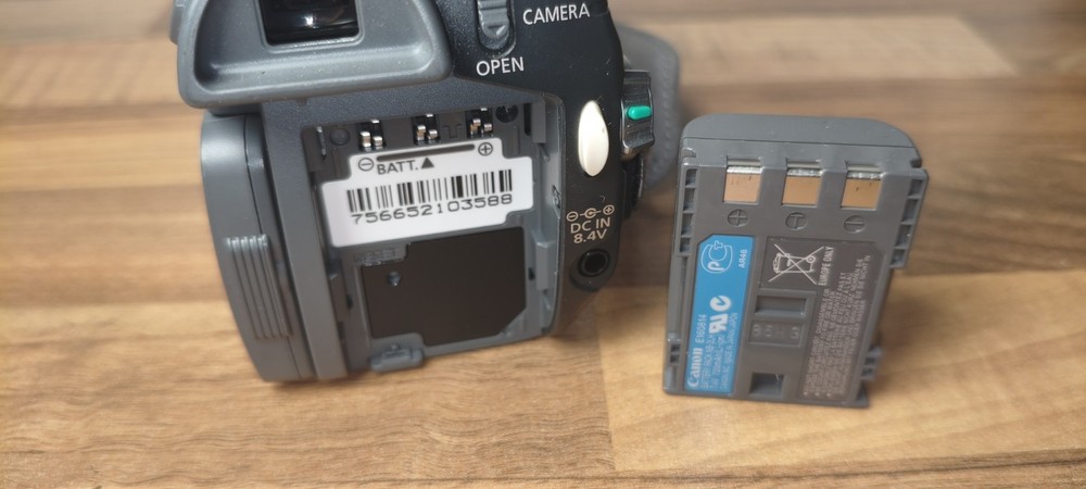 Canon DC311 Handheld DVD-RW Camcorder Silver Tested Working