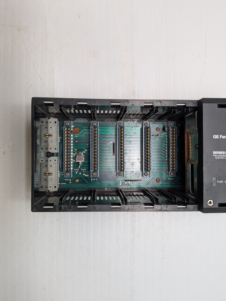 GE FANUC IC610CHS110A SERIES ONE BASE RACK