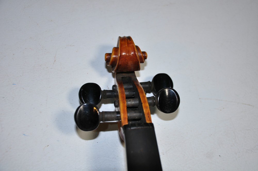 Jacobus Stainer in Absam 1665 Violin w/ 2 Bows