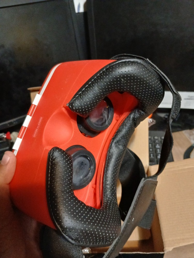 Infinite VR One Virtual Reality Smartphone Goggles,