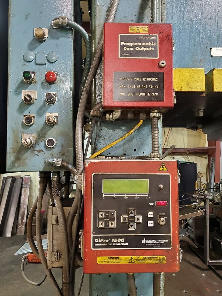 300 TON HEIM STRAIGHT SIDE DOUBLE CRANK PRESS: YODER #72840