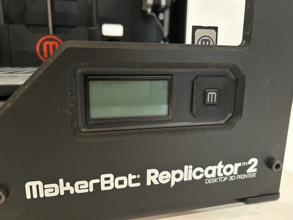 MakerBot Replicator 2 Desktop 3D Printer – Powers On, Untested, NO AC POWER CORD