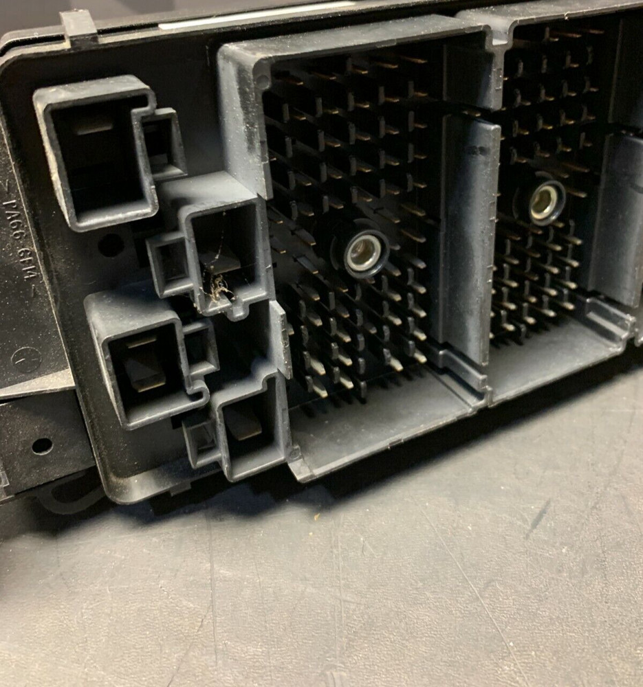 2000 CORVETTE C5 OEM 15329394 ENGINE BAY FUSE BOX PANEL