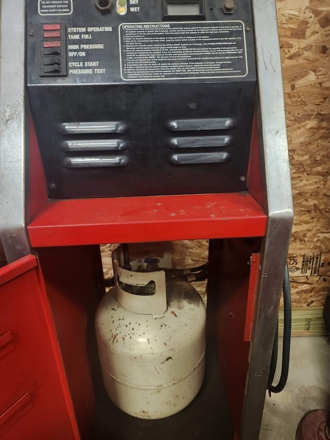 Recovery/recycling station