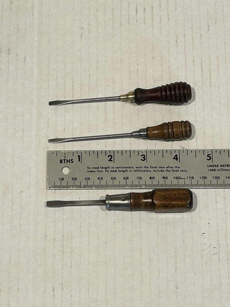 Small Vintage Wood Handle Screwdrivers Beehive Flathead 3pc