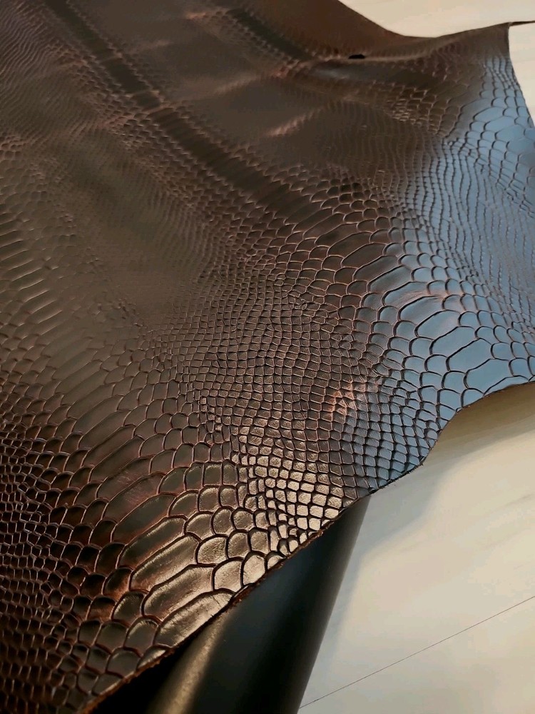 4-5oz DARK SABLE BROWN PULL UP SNAKESKIN EMBOSSED LEATHER HIDE SHOULDER PANEL 7+