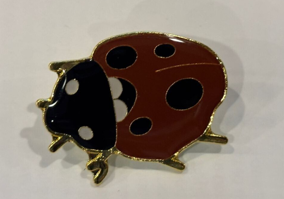 LAPEL PIN LADY BUG NEW