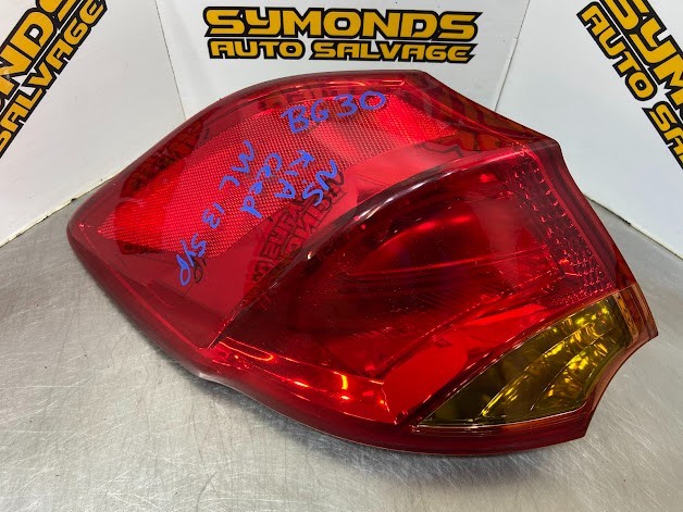 2013 KIA CEED MK2 PASSENGER SIDE LEFT  OUTER REAR LIGHT REF: BG30