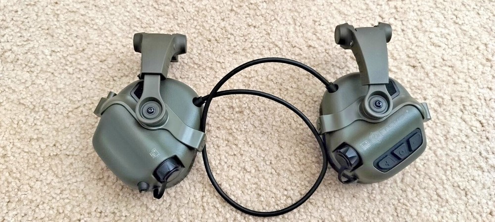EARMOR Tactical Communication Headset **TESTED READ DESC**