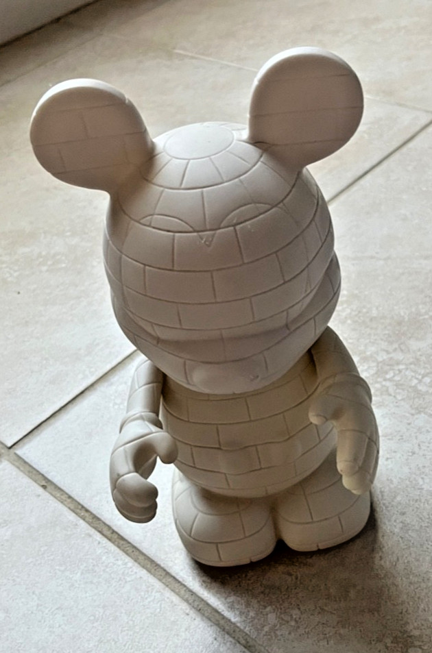 create your own vinylmation mickey mouse 9 inches tall