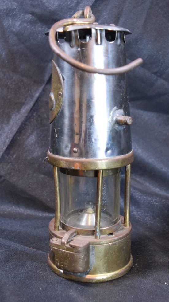 Antique Miners Lamp Protector Lamp and Lighting Co Type 6RS