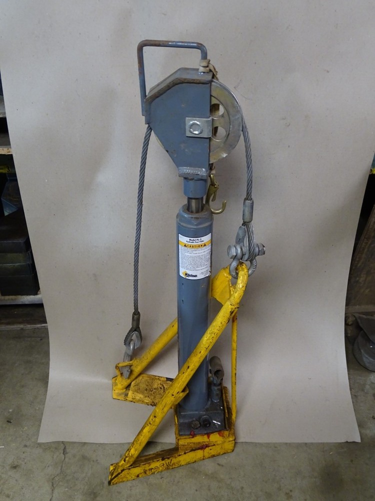 Rhino Hydraulic Post Puller , Model PL-3