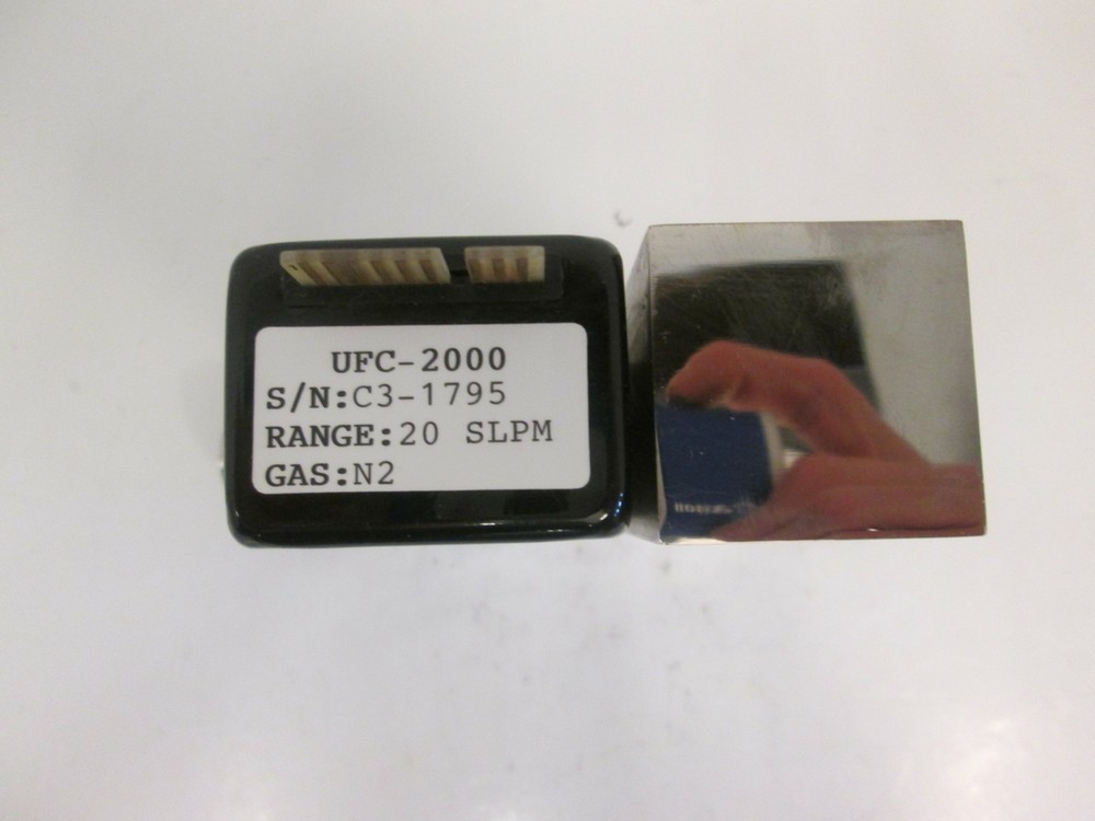 Unit UFC-2000, MFC, Mass Flow Controller, N2, 20 SLPM, Used