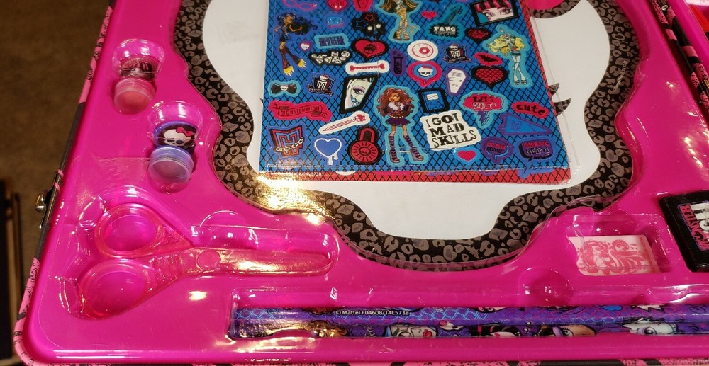 Monster High Deadluxe Art Set - Look