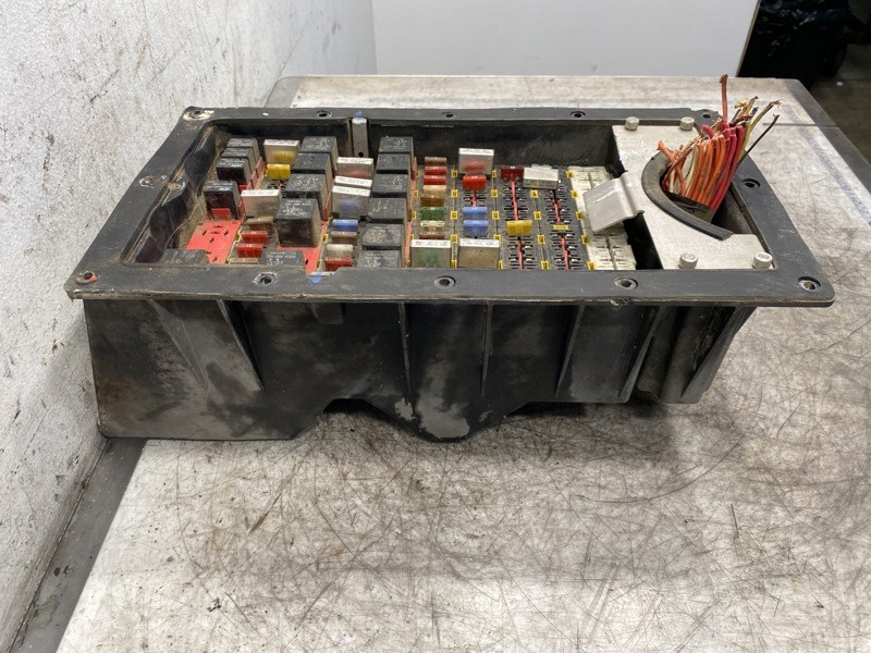 Kenworth Fuse Panel (628-10978)