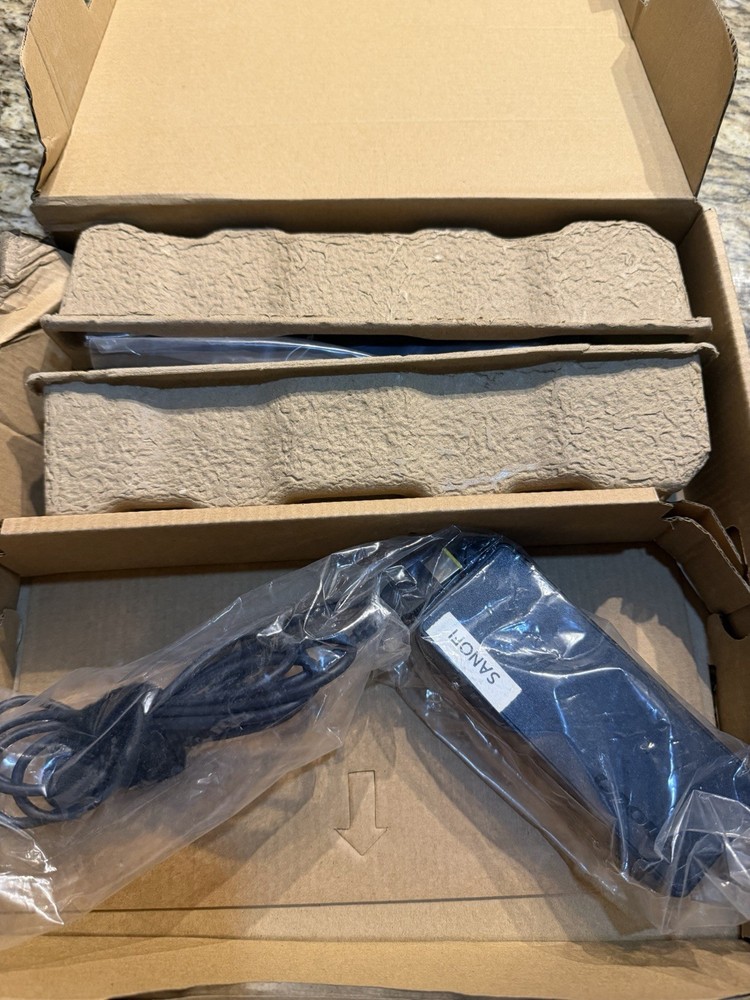 Lenovo ThinkPad USB-C UltraDock. Gen 2. Model: LDC-G2