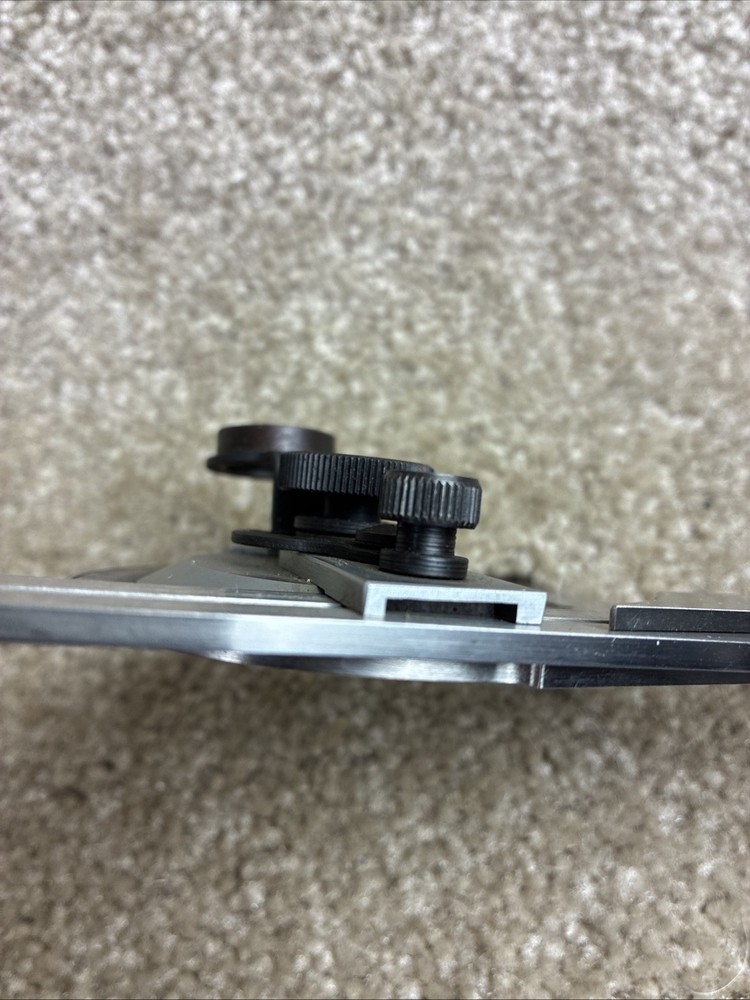 VIS UNIVERSAL BEVEL PRECISE PROTRACTOR SQUARE W/ FINE ADJUSTMENT 12" BLADE