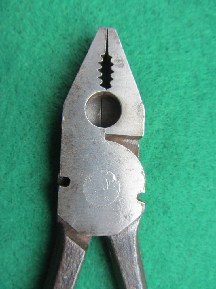 Vintage Round Hole Pliers – 6¼” Long