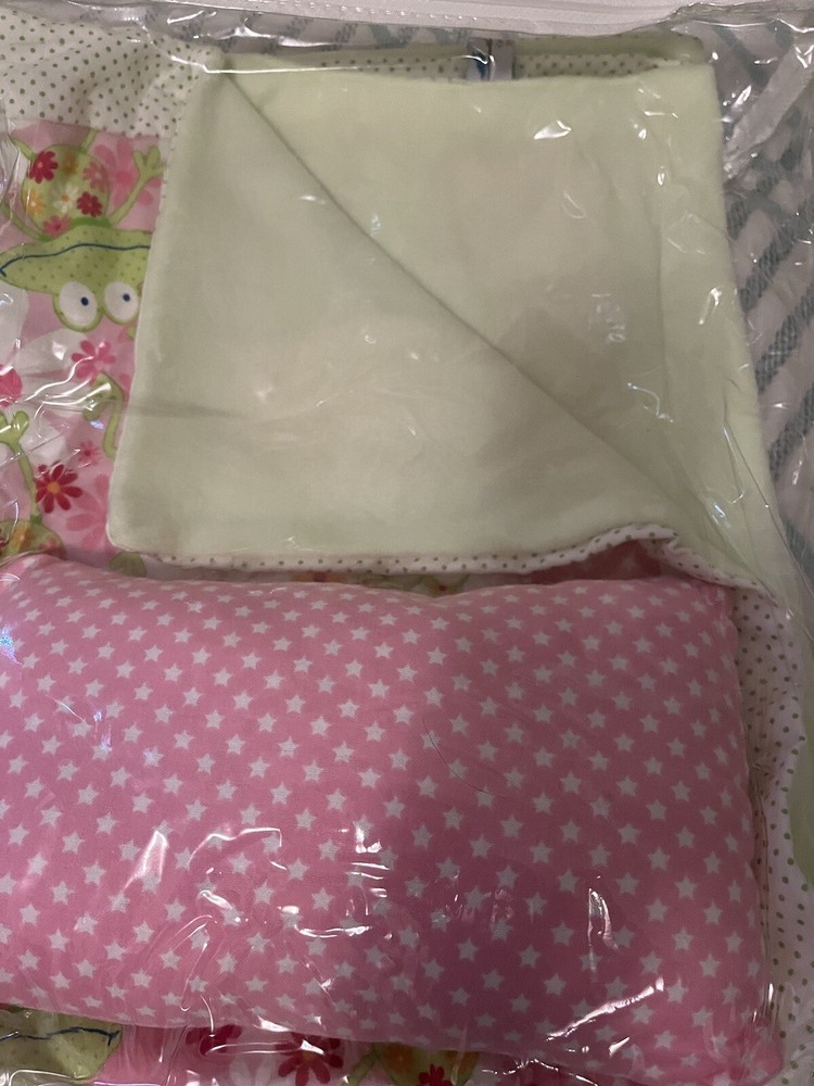 Frog baby blanket handmade.