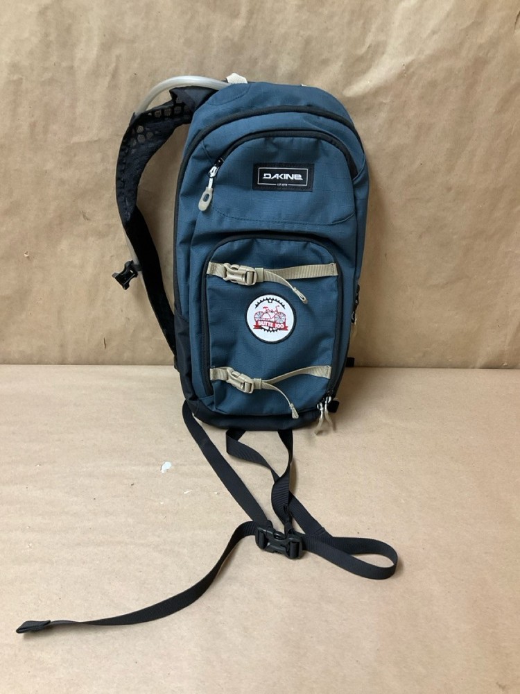 DAKINE SESSION 8L HYDROPACK BACKPACK (G29004743)